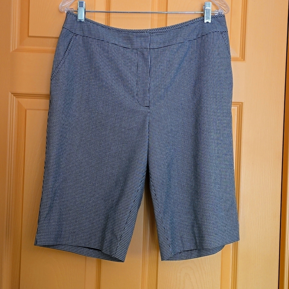 Women's Chico's Black & White Houndstooth Bermuda Shorts Chico's Size 2